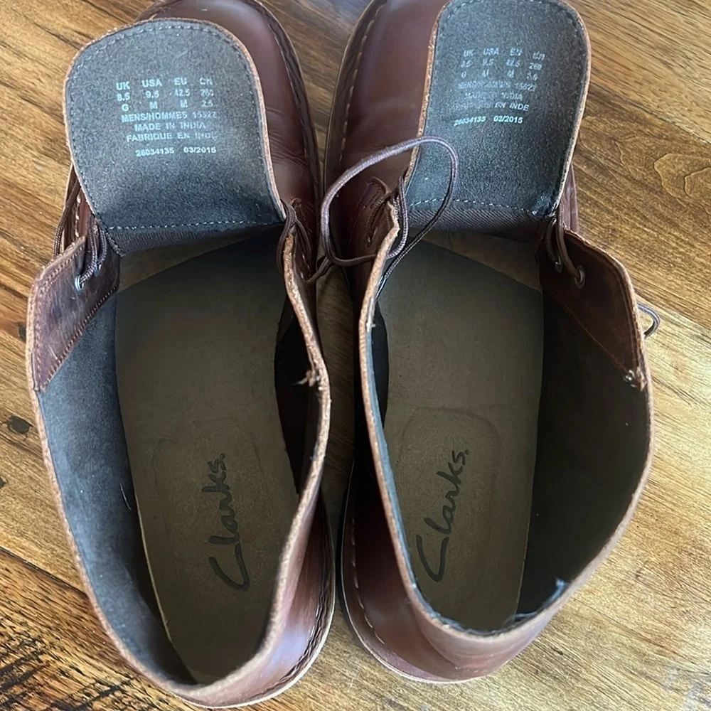 Clark’s Bushacre 2 Boots Lace Up Chukka Boots Brown Oiled Leather 9.5 Like New